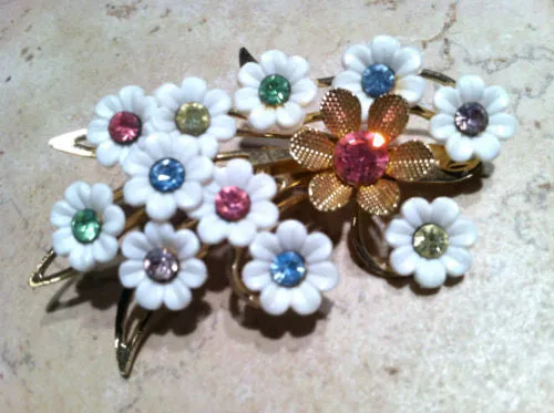 Emmons Floral Elegance: Vintage Jewelry Brooch Pin