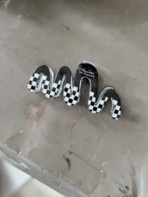 Large Wavy Checker Claw Clip